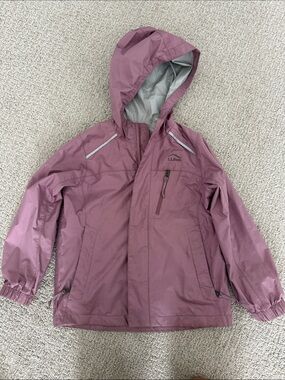 L.L. Bean Trail Hooded Rain Jacket in Dusty Rose (kids M5-6)